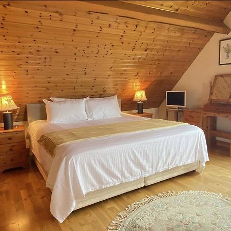 Lands End Cottage - Connemara Aughrus More 외부 사진